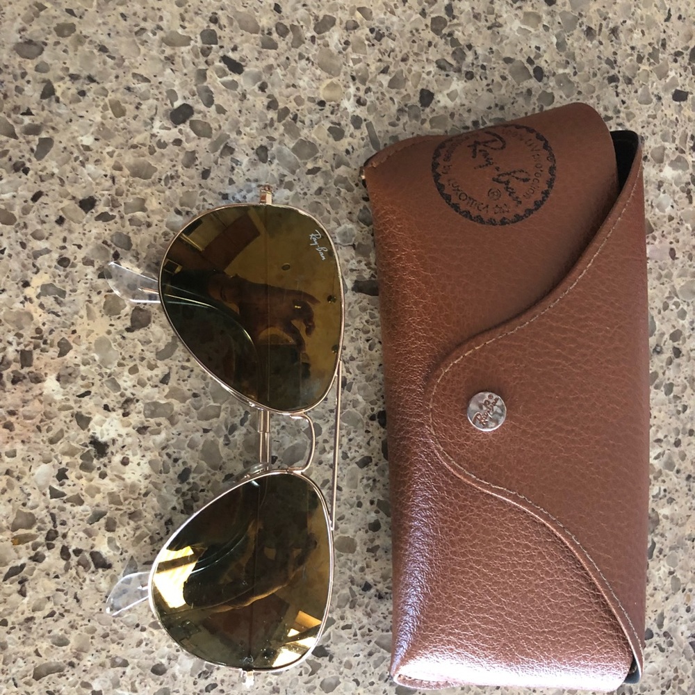 Ray Ban Gold Aviator sunglasses  size: sm 55 14